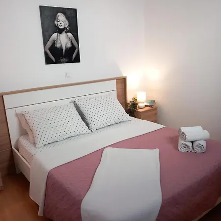 Pipi Apartment *