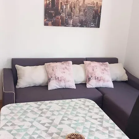 Apartment Pipi