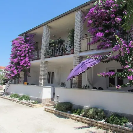 Apartment Pipi